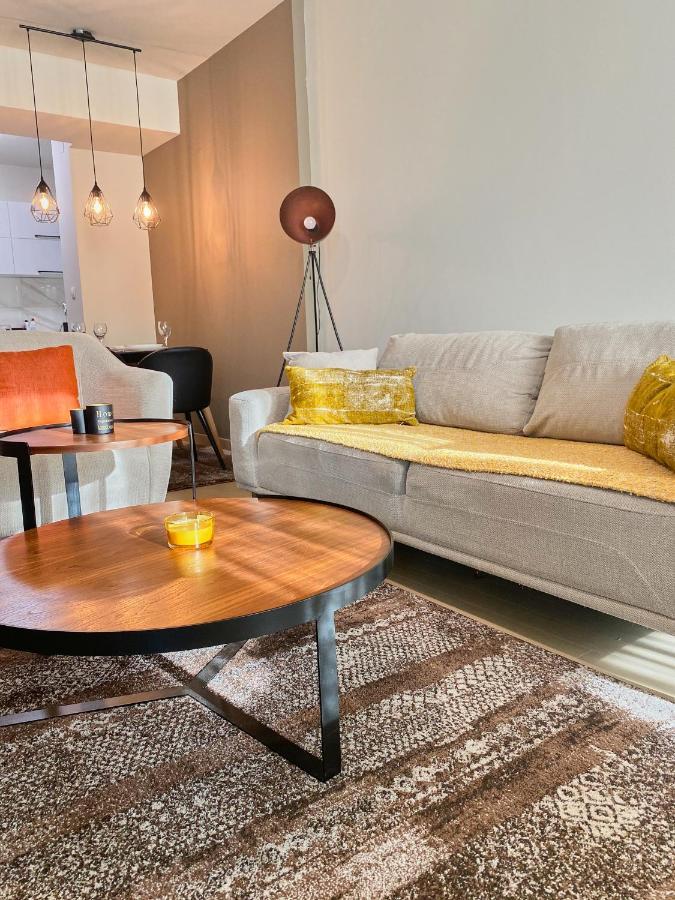Stylish Apartment, Skopje Centre - Private Parking - Panoramic Views Екстер'єр фото