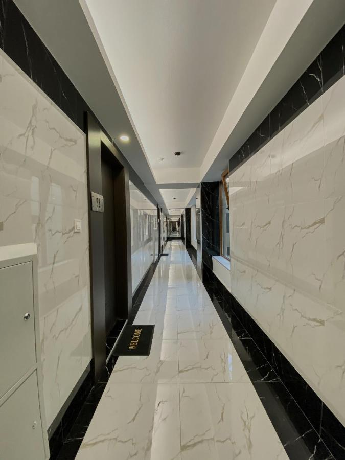 Stylish Apartment, Skopje Centre - Private Parking - Panoramic Views Екстер'єр фото