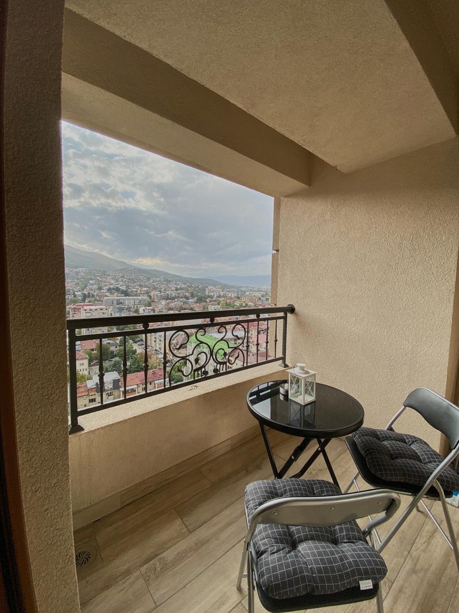 Stylish Apartment, Skopje Centre - Private Parking - Panoramic Views Екстер'єр фото